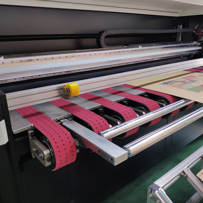 Ένας εκτυπωτής κιβωτίων χαρτοκιβωτίων μηχανών εκτυπωτών χαρτονιού περασμάτων